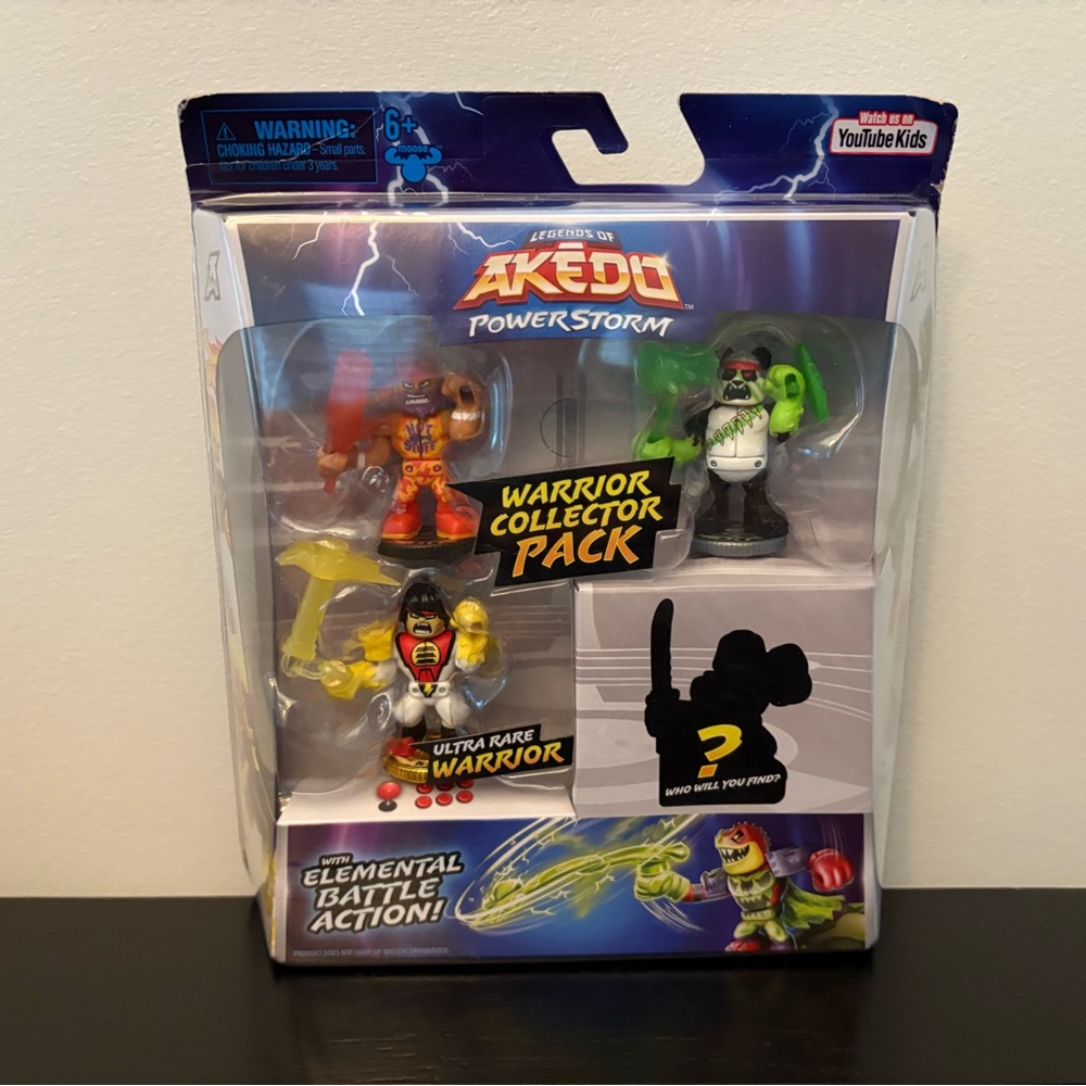 Akedo PowerStorm Warrior Collector Pack with Ultra Rare Warrior